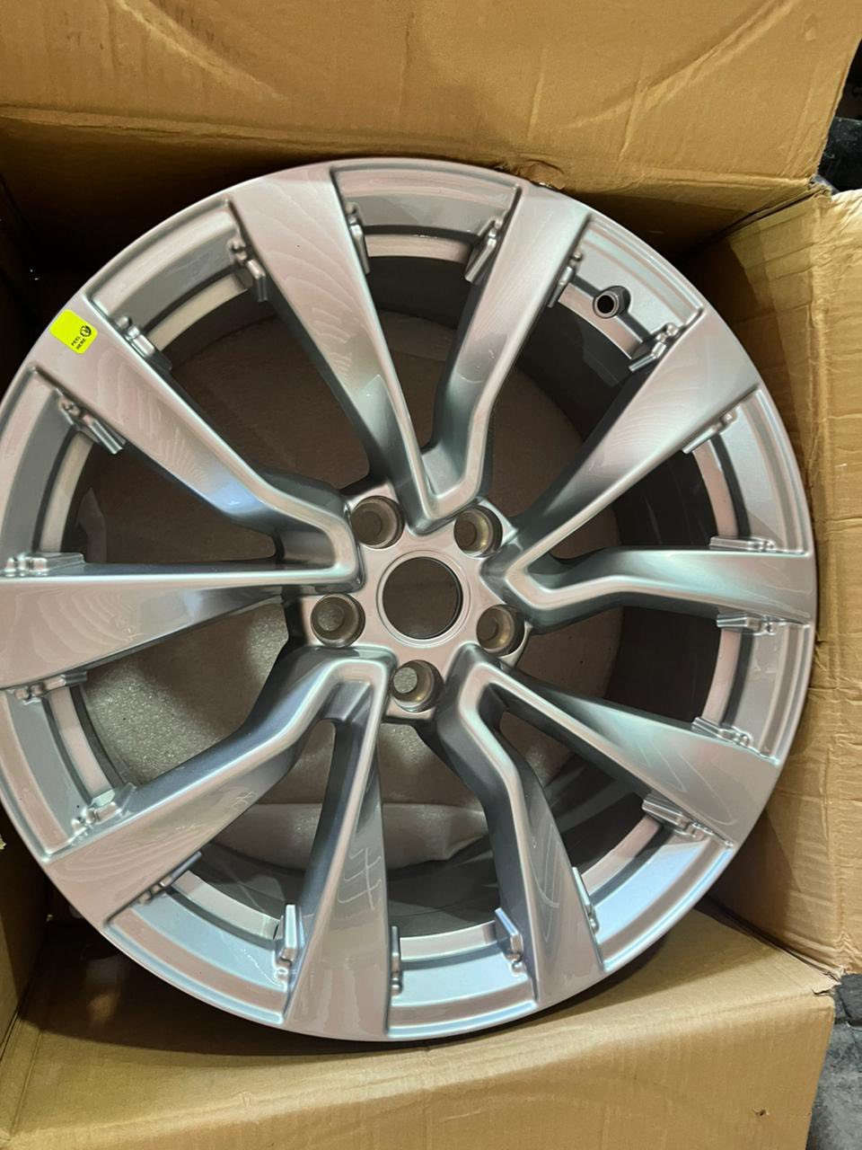 �🔥 أقوى عرض لقطع غيار تسلا بالعراق! 🔥🚗

عندك تسلا وتريد قطع أصلية أو شغل يضبط سيارتك 100%؟
هنا المكان الصح 👇

⚡ كل قطع Tesla متوفرة فوراً ⚡
Model S | Model 3 | Model X | Model Y

🛠️ عدنه كلشي يخطر بالك:
✔️ ميكانيك + كهرباء
✔️ شاشات
✔️ حساسات وكامرات
✔️ قطع بودي (دعاميات، أبواب، مرايا)
✔️ إكسسوارات فخمة

💯 شغل مضمون وتجربة قبل التسليم
⚡ سرعة بالتجهيز
📦 توصيل لكل محافظات العراق

🔥 أسعار تنافس + جودة عالية  🔥

📍 النجف – شارع القوسي
📞 ***********
📞 ***********

✨ لا تدور بعد… كلشي مال تسلا تلكاه عدنه وبأفضل سعر!
