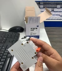 طبعاً بما انو اني كهربائي واعرف هوايه شغلات بالكهربايات حبيت افيدكم  ص...