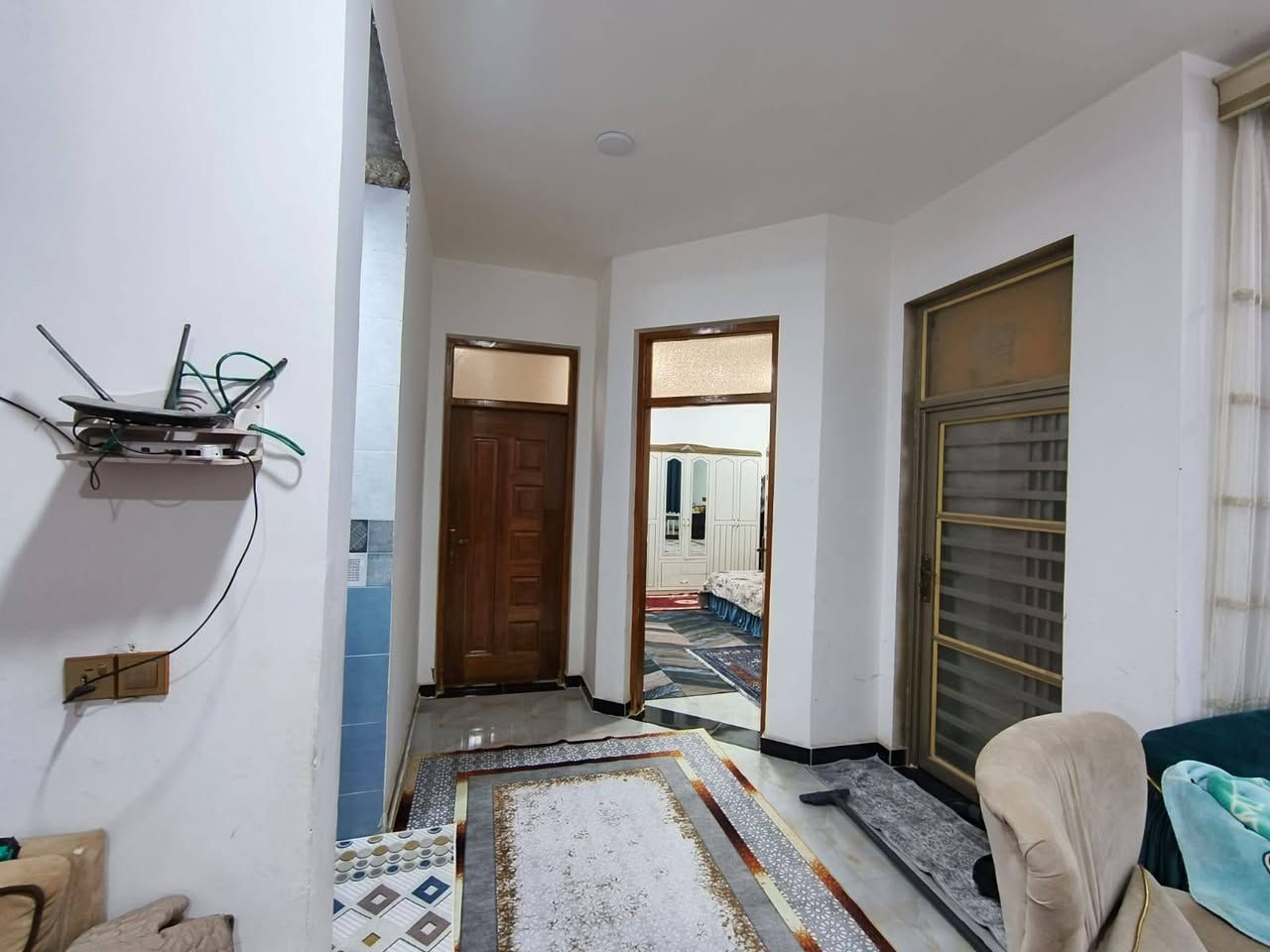 🏠 للبيع – دار سكن حديثة في منطقة توزيع الطابو
المساحة: 200م | الوجه: 10م | النزال: 20م

الشارع: 10م مقابل البيت ساحه 

حالة البناء: حديث 2023 | طابقين

الطابق الأول: هول، مطبخ، غرفتين، مجموعة صحية

الطابق الثاني: غرفتين + مجموعة صحية

 أقرب نقطة دالة: شارع القاضي

📲 للاستفسار  والمعاينة يرجى التواصل على الخاص..


**إذا كنت صاحب هذا الإعلان وتريد حذفه لأي سبب، رجاءا أرسل رسالة إلى الدعم الفني**