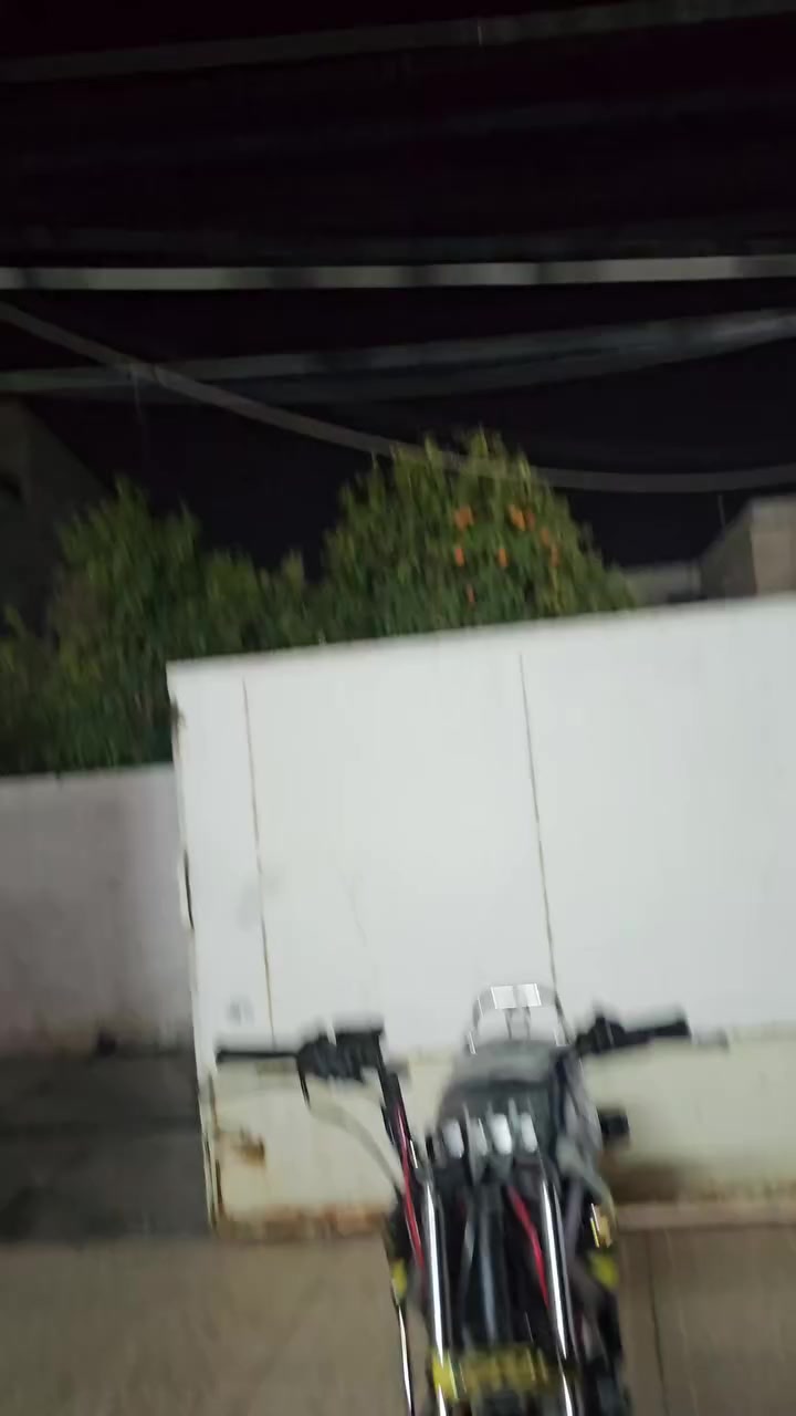 سلام عليكم 
دراجه اربعه كير محور ل محرك CRX300نكره سلف للبيع او مراوسه


**إذا كنت صاحب هذا الإعلان وتريد حذفه لأي سبب، رجاءا أرسل رسالة إلى الدعم الفني**