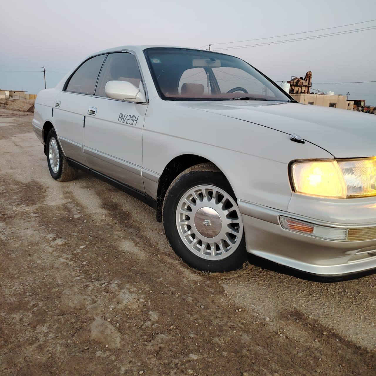 السلام عليكم بطه للبيع فصل 1994رقم نجف مشروع وطني سنويه جديده  مكفوله كفاله عامه من صبغ العام الضربه من القص والعيب الشرعي محرك كير حداده تخم تاير تبريد سياره جاهزه السعر 65 رقم الهاتف***********
