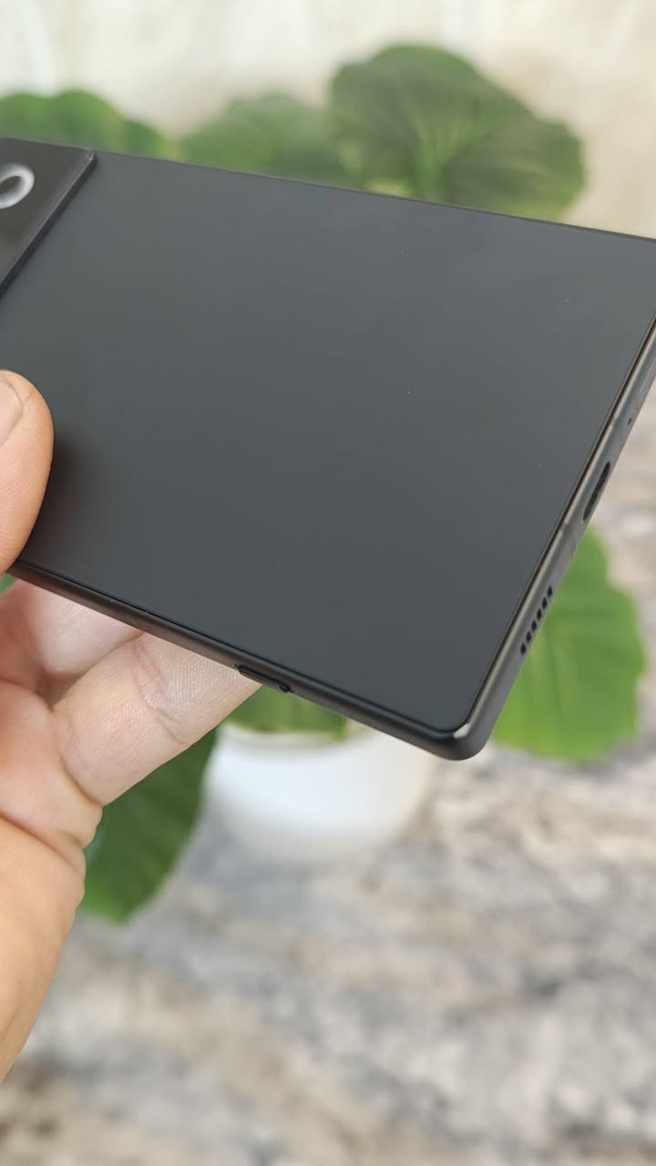 nubia z70 ultra 
رام 16
ذاكره 512
فقط يا شاحن اوكفر بدون كرتون 
نسبه النظافه %96
فقط الظهر وكاله
سعر 680 الف 
باقي مكفول
توصيل موجود


**إذا كنت صاحب هذا الإعلان وتريد حذفه لأي سبب، رجاءا أرسل رسالة إلى الدعم الفني**