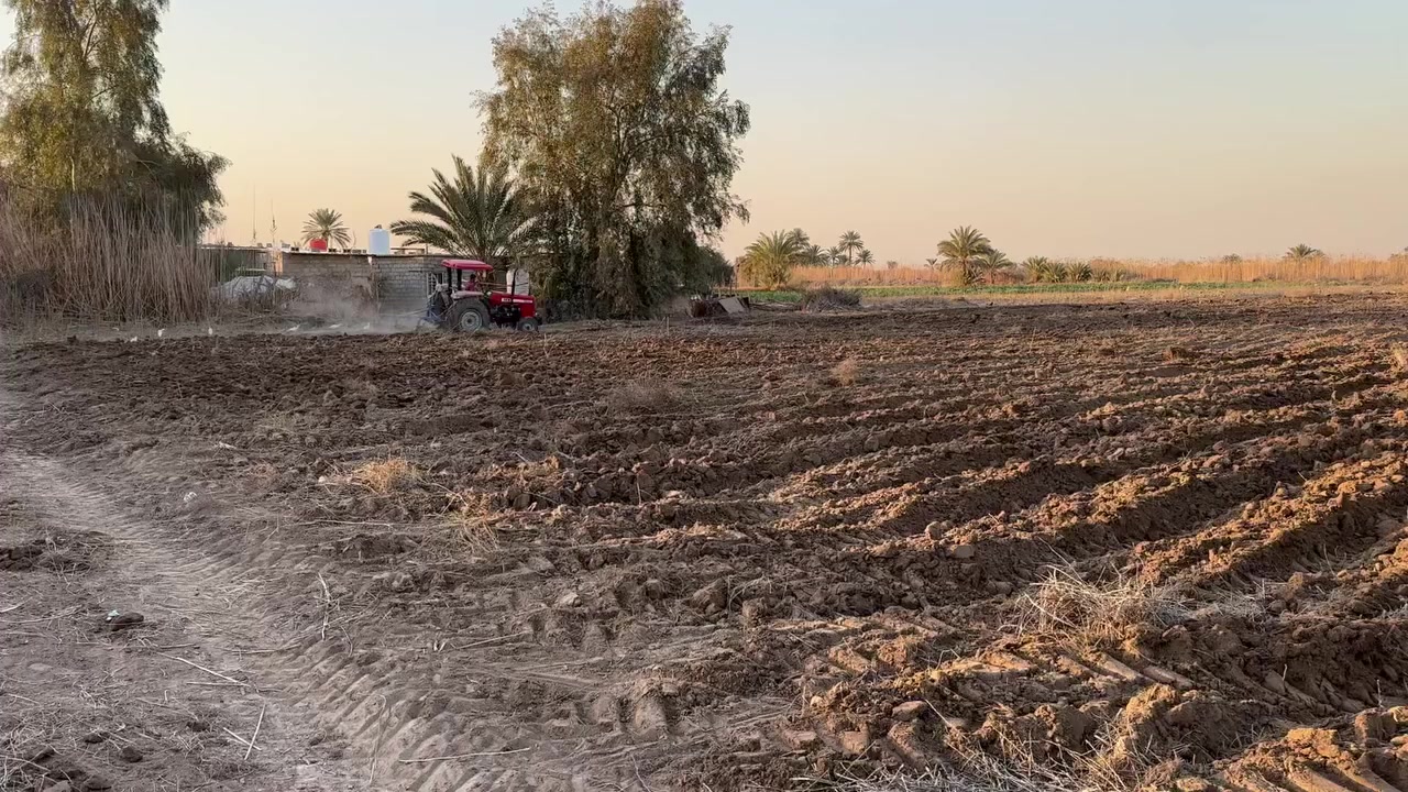 سلام عليكم
آرض للبيع كلش حلوة ومخدومه تحويل مباشر طابو سند/٢٥/مساحةً الارض/٤/دوانم تباع حسب طلب او كلهه كافة الخدمات متوفرة ماء اساله ماء سقي كهرباء تبليط عنوان بغداد اليوسفيه جسر صبار استفسار واتساب ***********
