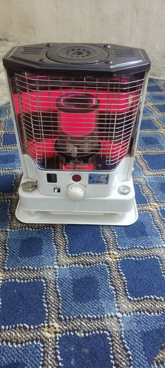 سلام عليكم صوبه جديده ستخدام قليل فتيله جديده كامله نوعيه كيرونه الأصلي سعرها 35قفل  مكاني الشعب رقم *********** واتساب
