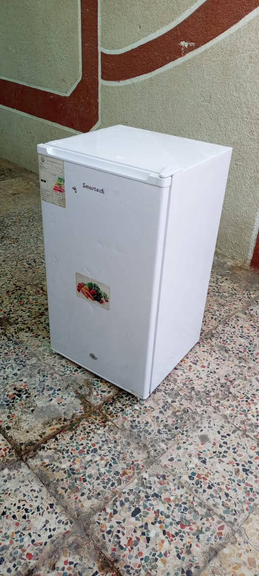 ثلاجه للبيع شغاله شرط الشغل السعر 75 العنوان بصره حيانيه دور الشرطه رقم الهاتف***********
***********
