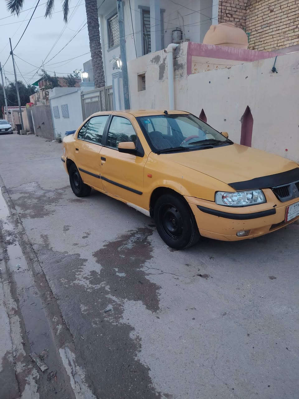 سلام عليكم سمندناطقه للبيع موديل 2011 مكينه وكير مكفولات تبريد عوزغاز كهربائية كلها شغاله ما ناقصها شي السياره بوجهك للشارع نضيفه نشطه باسمي تحويل ثاني مكاني واسط ***********
