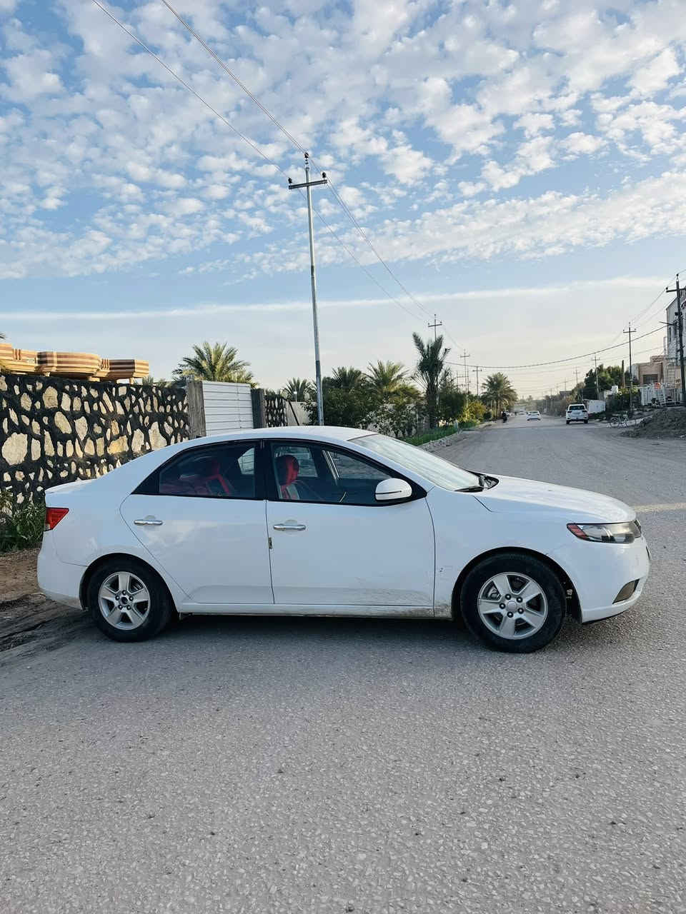 السلام عليكم سيرتو 2011خليجي
السعر المطلوب 92وبيه شي بسيط 
بيه قطعتين صبغ بدون دوخل بدون تبديل 
محرك وكير وحدايه وتخم تاير كله كفاله 
رقم سلمانيه بسمنه سنويه ورقام 2029
سياره جاهز لاخير براغي مابيه نقص جديد 
مكانً حله ***********
