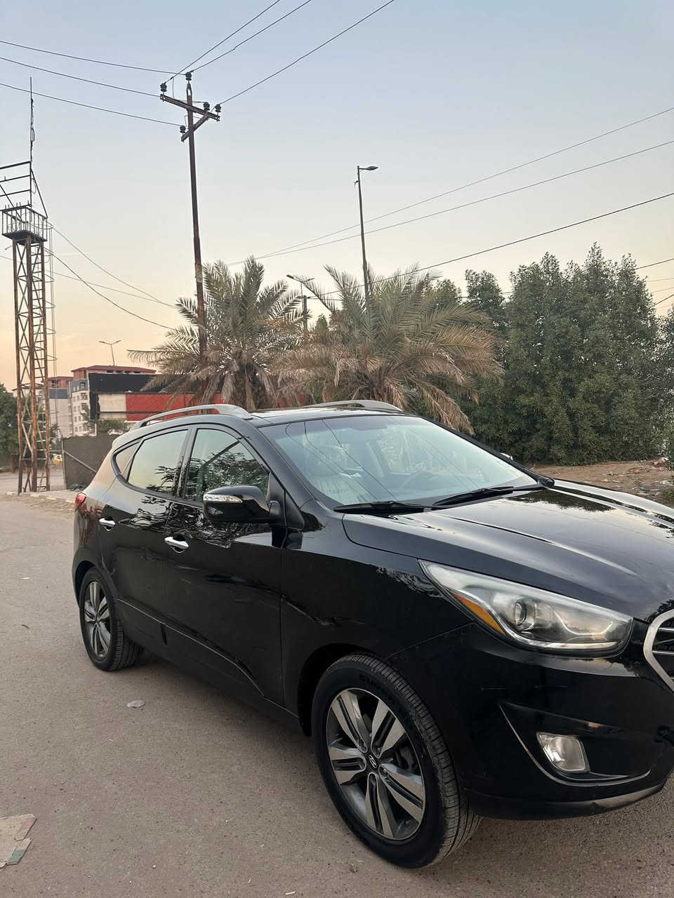 السلام عليكم توسان للبيع موديل 2015 هزه ورقم وسنويه جديد رقم بابل مشروع وطني أمريكيه حادثه بنيد بس والسونار موضح كدامك فول مواصفات للأخير لمتدد ماشيه 120 مكان السياره كراده الجادريه سعره 120 وبيه مجال رقمي ***********
