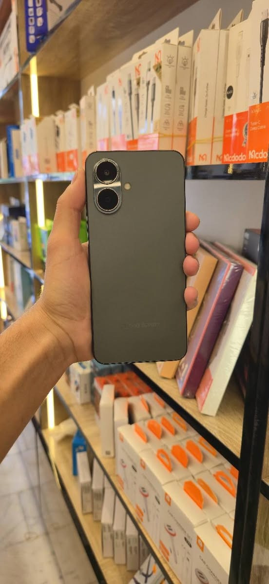 سلام عليكم 

جهاز 
Tecno spark go 2
ذاكرة 128 
5000mAhبطارية 
90Hz شاشة 
الجهاز وياه كفر و شاحنة 
الجهاز جديد ما مبدل بي اي شي بي خدوش بسيطة بالشاشة و بالكامرات الخلفية ما مأثرة على التصوير او على اللمس ابد 
سعره 75 الف 

لتواصل الخاص 
او على الرقم
 ***********
