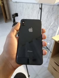 آيفون XS ماكس • ١٢٨ • ظهره مكسور