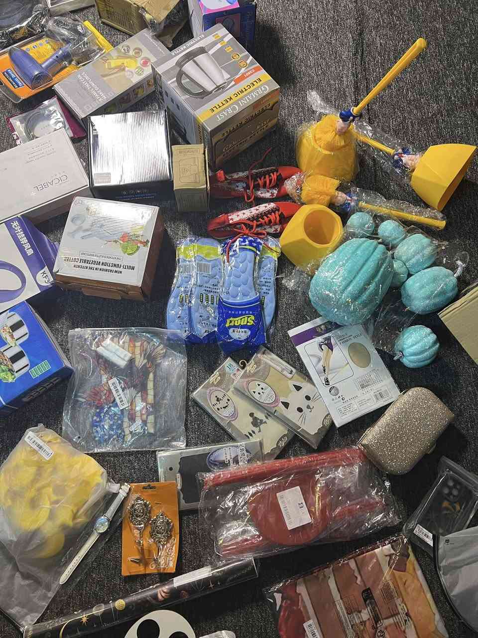 كلهم شلعه  ٥٠ الف  وبعد  كم قطعه نواعم مامصوره


**إذا كنت صاحب هذا الإعلان وتريد حذفه لأي سبب، رجاءا أرسل رسالة إلى الدعم الفني**