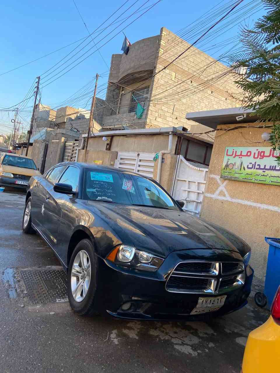 السلام عليكم جارجر ٢٠١٢ كنديه رقم سليمانيه سنويه منتهيه صار سنتين راعيها يمي تحويل مباشر مكانها بالبصره السياره بيها صبغ جاملغ خلفي صفحه السايق وصبغته جارده وجاملغ امامي مبدل بدون دواخل بدون ايرباك مكينه كير حداده  الصدر ٦٠٪؜ الخلفيه جديده تخم تاير جديد منضومه زنون تبريد ثلج السياره بلاديه ماملعوب بيها ماشيه ١٧٧ رايدها ١٢٥ والي مايعجبه السعر يكدر يعبر المنشور وكلشي موجود بالسوك (***********)
