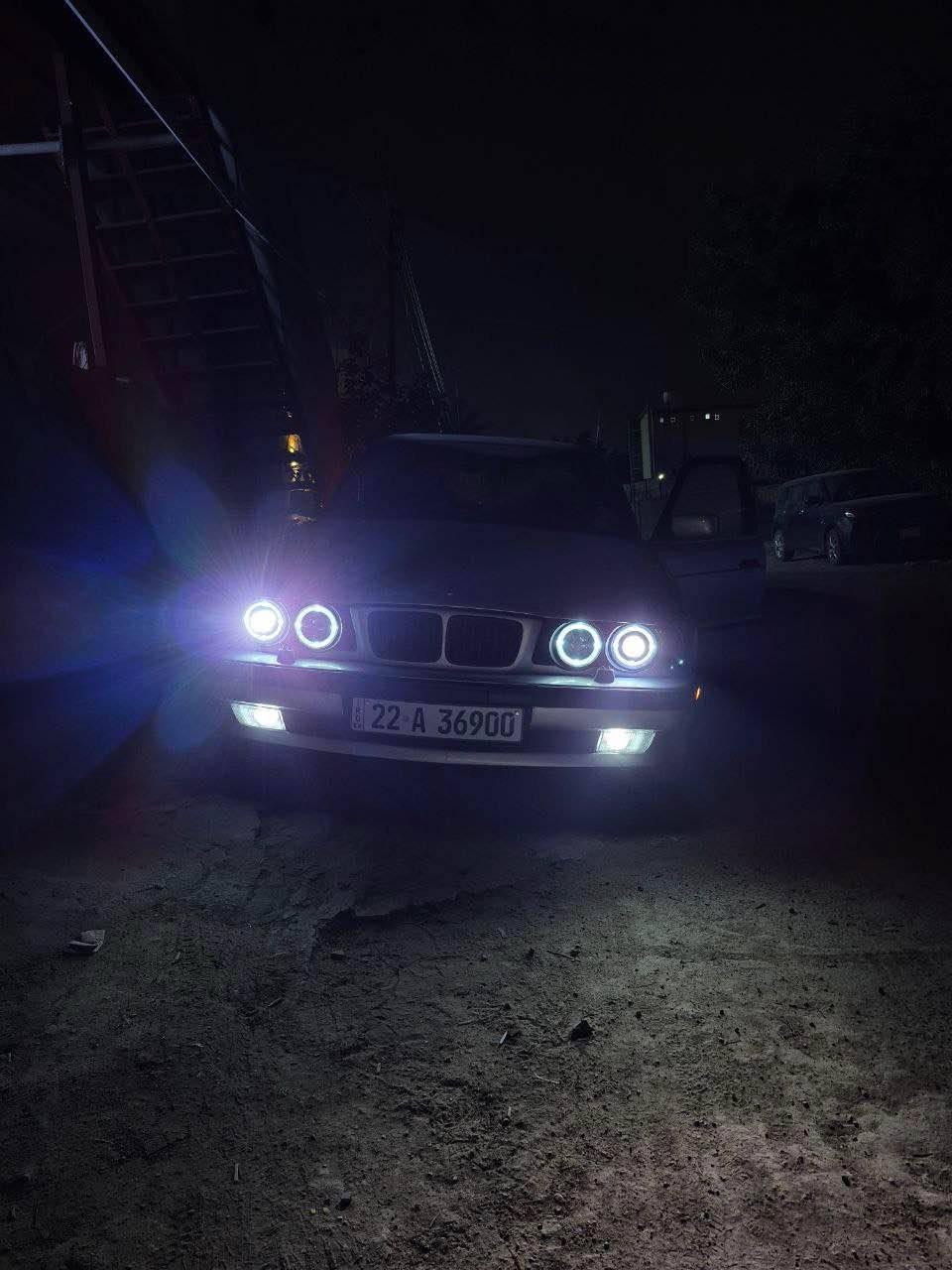 السلام عليكم شباب بي ام دبليو 525iA موديل 1993 فول مواصفات فتحه سقف كشنات كهرباء بجم زنون رقم جديد باسمي كلها بلادي السياره صبغ جماليه تخم تايرات جديد بيها بارد بسيط بل جاملغ الخلفي والمكينه شويه بيها ضعف تبريد شغال ثلج سياره كامله مكاني بابل السعر 65 للاستفسار *********** حلة, بابل
