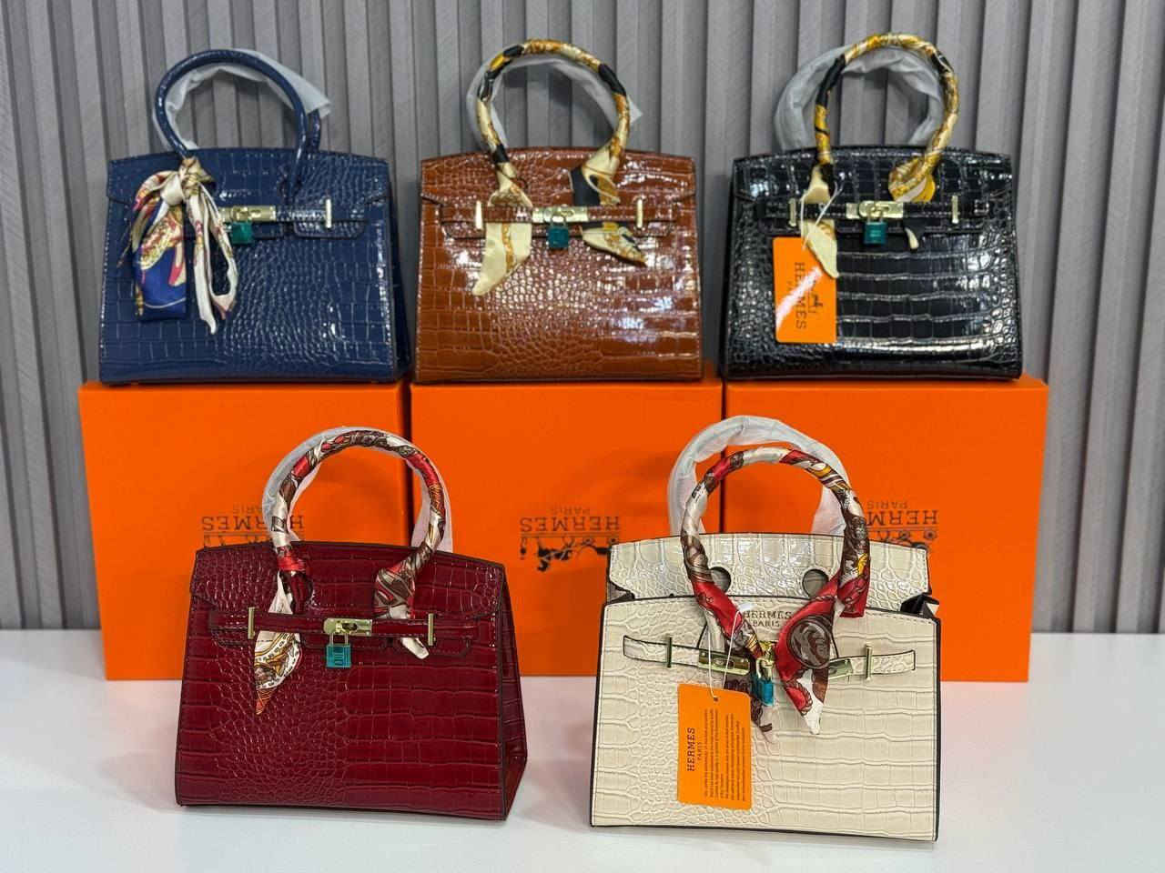 اخر قطع للبيع عليهن تخفيض للحجز واتس ***********
