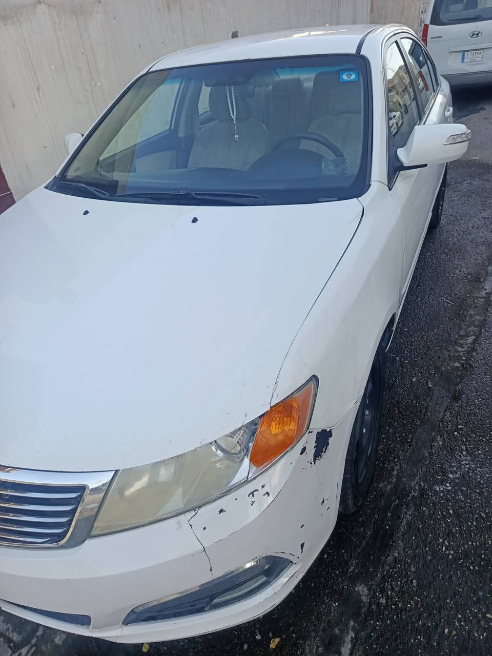 سياره اوبتما 2010امريكي
محرك دوش 2400
تدفه تبريد
محرك كير كوله بشرط
ترياك وين ميعجبك 
بيهه قطعه وحده مبدل فقط باب السايق 
بيهه مكانت صبق اني ابيع حزام 
سياره خير من الله 
سياره رقم نكليزي بسمي تحويل ثاني يوم 
السعر 100 وبيهه مجال حك الجيه 
عمي هذا الموجود كدامكوم امانت الله ورسوله ***********
