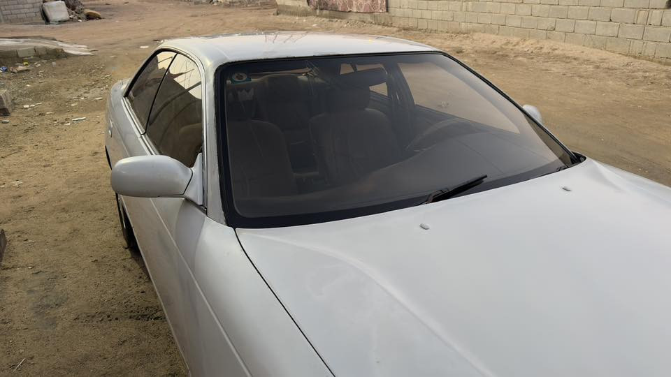 السلام عليكم 
سياره مارك موديل 1994مكينه وكير 2.5خير من الله علماً السياره مكفوله من الگص والنقل والباقي شوف العين 
المكان بصره السعر 53$رقم التلفون ***********
