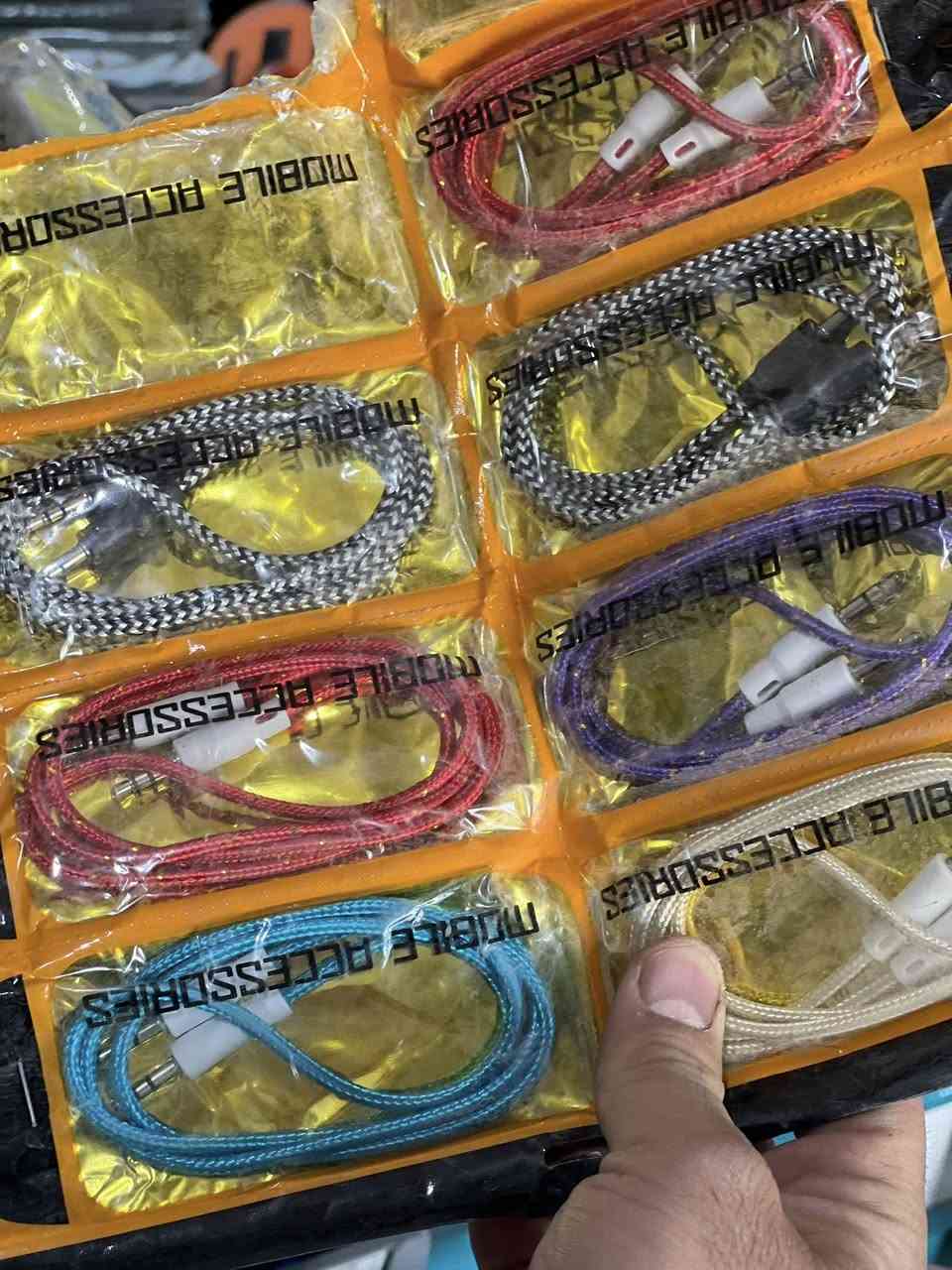 عرض ناااار 🔥 🔥 🔥
لاصحاب السيارات كلشي داخل المنشور ب 1000 دينار فقط 
العنوان خزرج بداية الشارع 
***********
