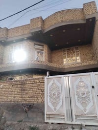 ٢٠٠م • مجاور شارع ٤٠ • ٤ غرف