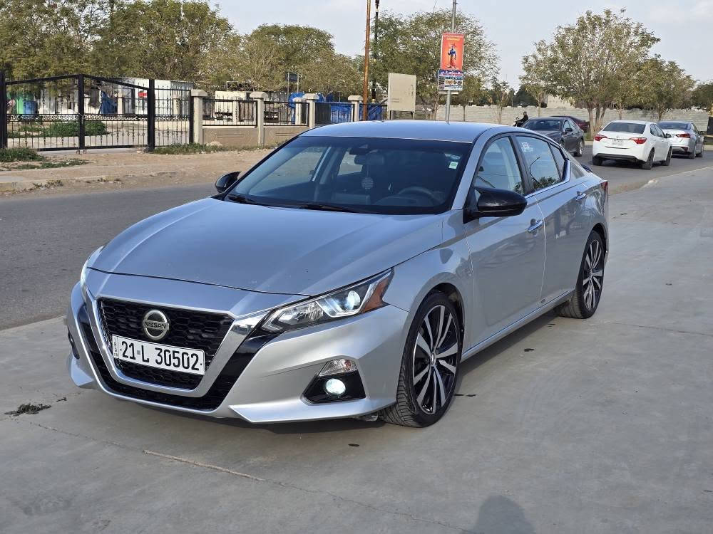 نيسان التيما 2022 امريكي ( فئة SV ) ✅
رقم سليمانيه الدولي مجدد تحويل مباشر
حجم المحرك 2500 على وضع الشركه ممفتوح برغي
سياره ماشيه 79 mi فقط
فحص السونر + صور الضرر بالمنشور
ضرر امريكا فقط البنيد صبغ بدون دواخل و بالعراق صارت بي شخطه بالبابين و جاملغ و بدلتهن تبديل بلادي شركه نفس اللون 
سعر السياره مناسب جدا 139 ورقه فقط 
عنوان ديالى / خانقين - معرض الجزيره
للاستفسار    *********** 
----------------------"_"---------------------"_"----------------------
مواصفات السياره فئة ( SV ) : 🔰 
• بصمة ابواب + بصمة تشغيل 
• تشغيل عن بعد  
• رادارات 360 درجه ( امامي + خلفي + جانبي )     
• كشنات  جلد + كشن كهربائي 
• لايتات زينون بلادي                                        
• توقف ذاتي مانع الاصتدام 
• مثبت سرعه + تحديد مسار
• تحكمات ستيرن 
• شاشه كبيره 
• كامره خلفيه
• ويل كروم  حجم 19
• بلاجكتور امامي 
• يدات نيكل خناقين, ديالى
