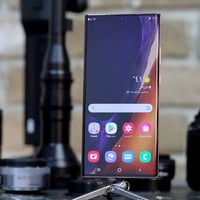 نوت 20 الترا • كاميرا امامية معطلة • لون وردي