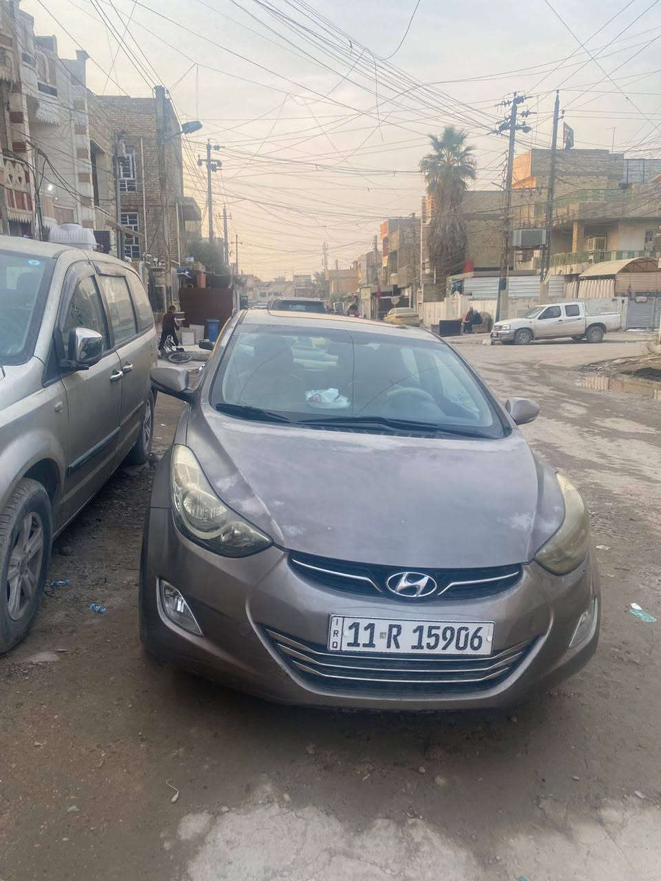 السلام عليكم
الانتر موديل 14 خليجي 
قول موصفات فتحه بصمه ابواب بصمه تشغيل مري شفط خمسه ويل كب اشاير بلمري حساسات خلفيه  باتري جديد تخم تاير  تبريد كله جديد مكينه 1800 كير مكفول على وضع الشركه السياره بدون حادث بيهه رشات كلير   مكان السياره بغداد حي اور *********** ابو فاطمه السعر 110 وبيه مجال
