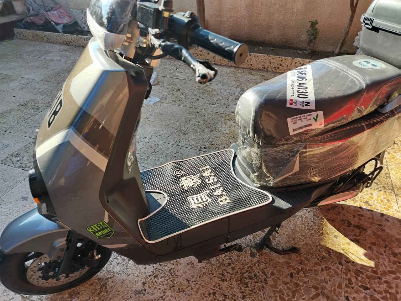 ماطورشحن حجم ٣١٨ سرعه ٩٩ اربع ٤نمر مثبت سرعه *********** سعر ٦٠٠ حي الانتصار
