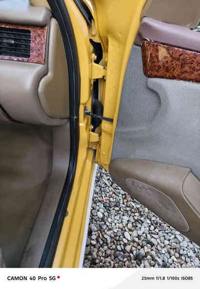 السلام عليكم سمنت 2011 جير ومكينه فرنسي كفاله عامه تخم تاير حداديه سياره بيها بارد بالباب شويه العنوان جسر ديالى السعر 32 بها مجال شيء بسيط***********
