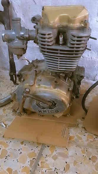 سلام عليكم غراض لل بيع مكينه نامه اصلي وثانيه جوستر قديم  +صالنصه 3+ويل كب أمامي+ماشه +تانكيات 2 +دبل. أمامي بكاني بغداد بلديات اتصال او واتساب ***********
