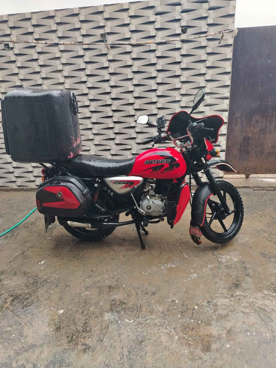 دراجه بوكسر للبيع 2024 بشهر 12 زيرو شرط تحويل لوحات ثنين رقم ربيل ماممدود عليهه سبانه مكانهه بغداد جسر ديالى جديد نتصال عله رقم وساب ***********
