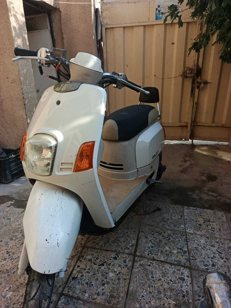 السلام عليكم دراجة بوليس للبيع مكينة ما مفتوحة كهربائيات كلة شغال عداد سرعة عداد شغال الدراجة خير من الللة السعر 750 مكاني كربلاء ورة مدينة النوارس الموشراي خلي يعبر المنشور الرقم ***********
