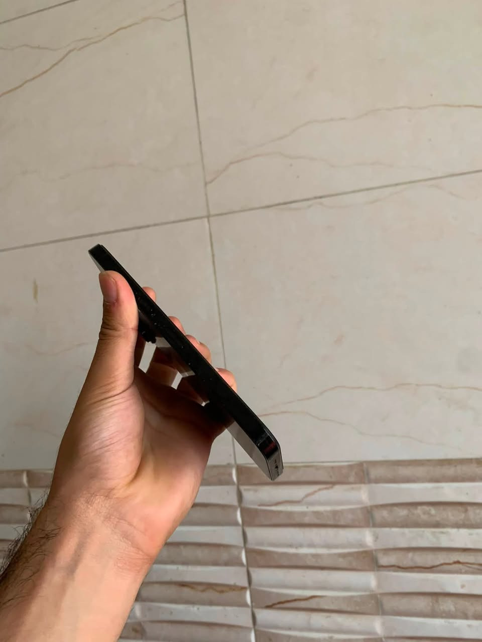 ايفون ١٤ برو ماكس شرق اوسط مو باله ذاكرة ٢٥٦ فيس ايدي شغال بطاريه ١٠٠ وشاشه مبدله اصليه ٣ خيارات جهاز ما بي اي مشكله كلشي شغال نضافه مثل ما واضح بالصور سعر ٤٨٠ مكاني ناصريه مركز حي سومر ***********
