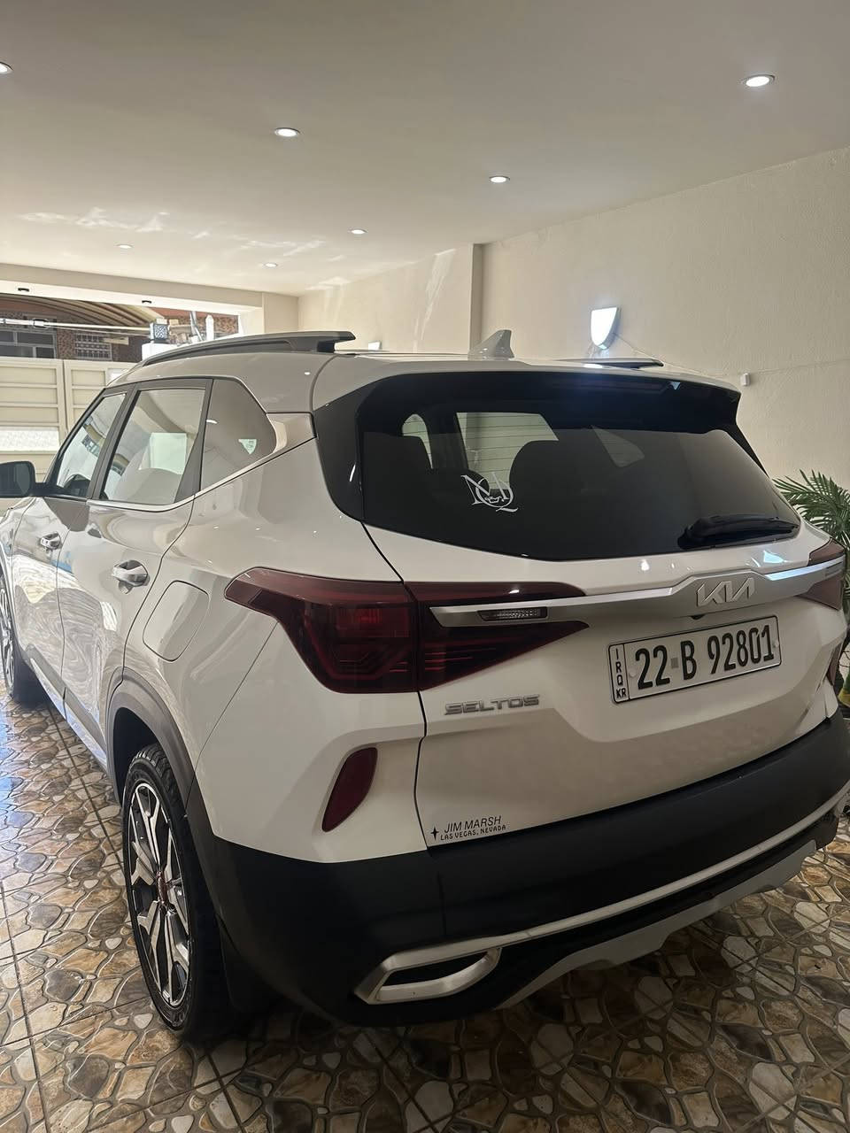 كيا سليتوس موديل ٢٠٢٣ رقم اربيل
وارد امريكي حادثها خشم البنيد معدل بدون صبغ و ايرباك ستيرن راجع سستم السيارة بدون صبغ صور الحادث مرفقة
محرك 1600 تيربو  المرغوب
ماشيه 43,800 كيلو متر 
رقم اربيل الجديد 
فول الفول عدا الفتحه
بصمة تشغيل عن بعد 
بصمة ابواب
قطعتين تبريد
كشن جلد
تدفئة كشنات
حساسات خلفية
رادار امامي خلفي وجانبي
مانع تصادم امامي وخلفي
انطفاء محرك ذاتي اثناء الوقوف
قيادة الية
تحديد مسار 
ثلاث انظمه قيادة
شاشة اعطال
شاشه كبيره تدعم ابل كاربلاي
كاميره خلفيه داوره
مانع انحدار 
مانع تزحلق
فول تحكم استرين
نقاط عمياء
لايت لدات
وباقي المواصفات المعروفة
السعر 177  ورقة و بيها مجال قليل
*********** للاتصال
مكان بابل- الحلة
