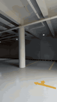 فرصة استثمارية حصرية – بناية متكاملة للإيجار

في البصرة-المشراق الجديد يضع الميزان بين يديكم بناية حديثة صُممت وفق أعلى المعايير الهندسية لتلبي تطلعات المستثمرين والشركات الباحثة عن التميز والاستقرار طويل الأمد.

🔹 تفاصيل البناية:

مساحة الأرض: 900 متر

عدد الطوابق: 6 طوابق

عدد الشقق: 30 شقة سكنية متكاملة

🔸 مواصفات الشقق:

صالة أنيقة

غرفتا نوم

مطبخ مؤثث بالكامل

صحيات بتشطيبات حديثة

🔸 مزايا استثمارية عالية القيمة:

نظام تبريد وتدفئة (سبالت كاسيت)

مصاعد كهربائية حديثة

سلالم واسعة ومريحة

أنظمة سلامة عالمية متكاملة

منظومة إطفاء حرائق ومخرج طوارئ

كراج خاص يتسع لـ 30 سيارة

خدمات متكاملة تعزز من قيمة العقار واستدامة الاستثمار

🔹 مثالية لـ:

اصحاب الاستثمار

الشركات والمؤسسات

المشاريع التجارية كافة

الإيجار الشهري:
35,000 دولار أمريكي
(قابل للتفاوض)

استثمار ذكي، موقع مميز، وعائد مستقر
لأن العقار الناجح يبدأ باختيار الشريك الصحيح…
الميزان، حيث تلتقي الثقة بالقيمة.

📞 للاستفسار والتواصل:
***********
***********
***********

📍 البصرة – شارع الوفود – مقابل معرض شيري للسيارات. #اكسبلورexplore #fyp #البصرة #عقارات #استثمارات_عقارية
