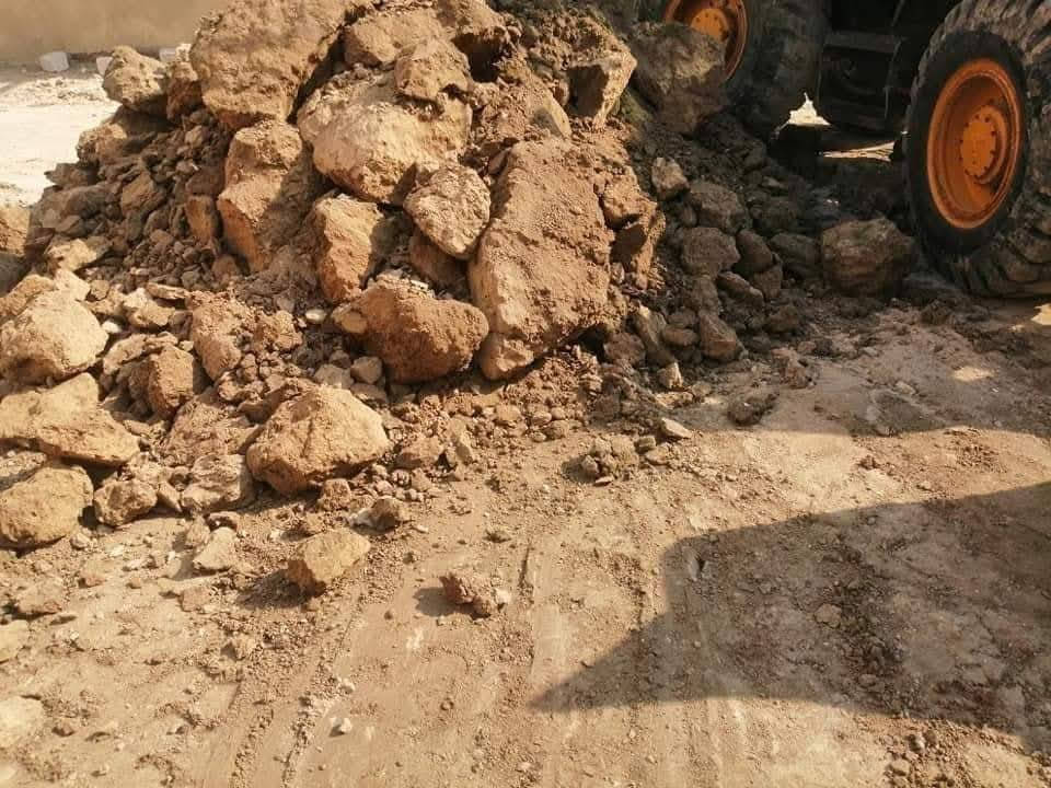 السلام عليكم تم وبحمد الله اكمال تفليش  وقلع القطعه ودفنها بلسبيس وحدلها في حي سومر  ومستعدون معكم لدفن البتلوات لتفليش  الدور والمباني وحفر القطع ودفنها وتجهيز بلحصو والرمل والسبيس والطابوك وبأشراف ارقه المهندسين العمل فول مواصفات واسعارنا تنافسيا  استفساراتصال ***********
