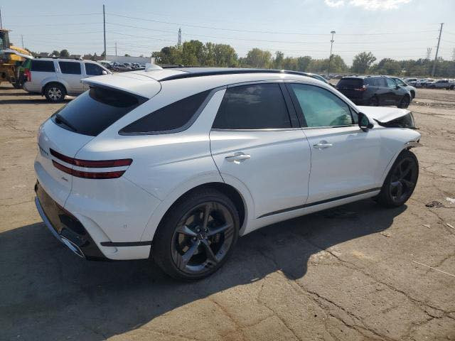 جنسيز gv 70. برستيج 
موديل 2026 
ماشية 1800 مايل 
موعد وصول العقبة 2026/1/21 
تريده بعمان تريد بغداد 
تريد كتاب شهدا كلشي يرهم 

***********
