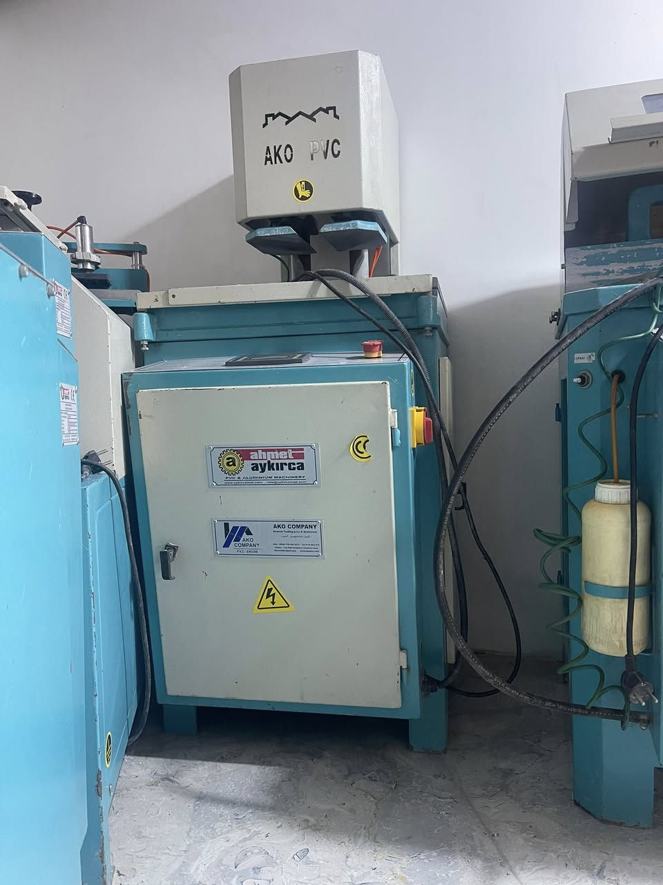 يتوفر معمل سنكل احمدي نظيف مع كمبريسر حجم 250 لتر كتر اصل المنيوم وpvc نقص فقط فرازه كيلون السعر مناسب مكاني كربلاء *********** اتصال او واتساب
