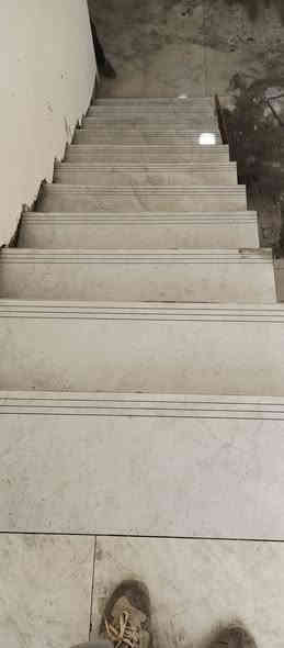 السلام عليكم  خلفه سراميك مرمر بورسلين بيات درج كربلاء المقدسة الحسينيه عطشي ***********/***********
