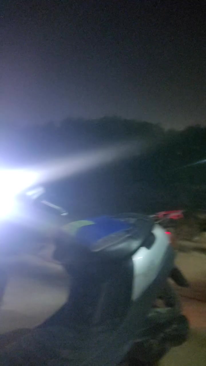 حبايبي السلام عليكم اريد اراوس البطه هاي الله شاهد مال جناي نگره سلف مكينه بيه اتخبل 
ارييد اراوسه بدراجه اكبر منهه لان شغلي صار بعيد واريد دراجه تتحمل مسافات طويلة يعني شغلي يوميه 30كيلو وتدرون هاي تتتعب مااتتحمل
الي عنده دراجه امراوس ينزلهه


**إذا كنت صاحب هذا الإعلان وتريد حذفه لأي سبب، رجاءا أرسل رسالة إلى الدعم الفني**