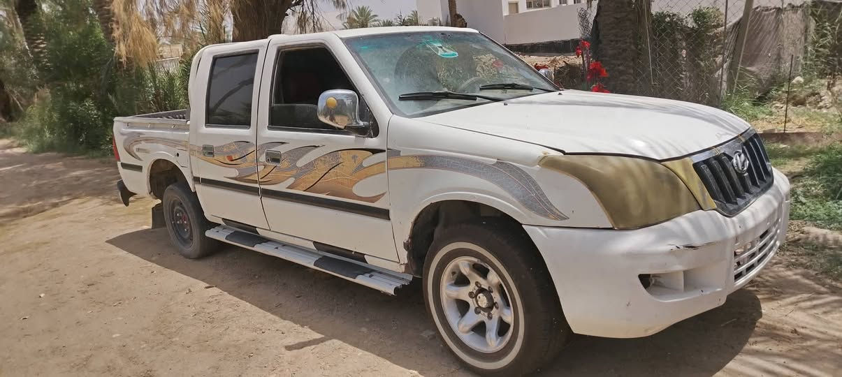 السلام عليكم سياره للبيع او مراوس حسب النضافه مكان حله السياره متروكه صارله شهر السياره أدوات أدوات موديل 2009/*********** /سعره19وبيه مجال
