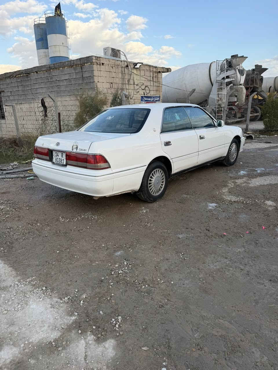 راس الثور رقم نكليزي بصرة كفالة من العيب الشرعي والكص والنقل جثة بية فقط صبغ بجاملغ الخلفي الايمن السعر ٩٠$
***********
