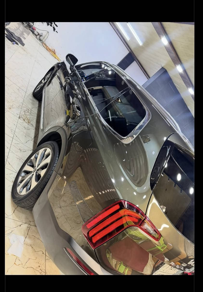 ‏سلام عليكم
كيا تيلورايد EX 2022 رقم بغداد 
‏مستعجل على البيعه مالتها سعرها 285$ وبيها مجال 

حادثها بأمريكا صندوق و بارد الجاملغ الامامي و حادثها بالعراق جاملغ خلفي و موضح كلشي بالصور 
السياره بدون ايرباك ايرباكات كلها سليمه 
محرك كير حدادية تخم تاير شرط الفحص 

وارد امريكي 
مواصفات
بصمه
فتحه
كشنات جلد
كشنات كهربائية
مرايات كهربائية
صندوك كهربائي
شحن لاسلكي
كشن تدفئه+ تبريد
تبريد مركزي
حساسات خلفي 
رادار امامي
رادارت جانبي
بريك بصمه
تشغيل عن بعد
كشن خلفي vip
مكان السيارة كربلاء


**إذا كنت صاحب هذا الإعلان وتريد حذفه لأي سبب، رجاءا أرسل رسالة إلى الدعم الفني**