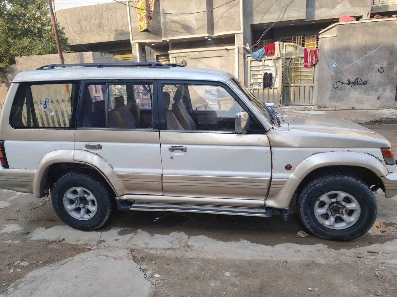 سلام عليكم باجيور موديل 93كير محرك بلادي بيها خيط تبخير السعر 28بيها مجال رقم الهاتف ***********
