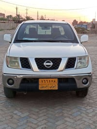 نيسان نيفارا • ٢٠١٥ • اوتوماتيك