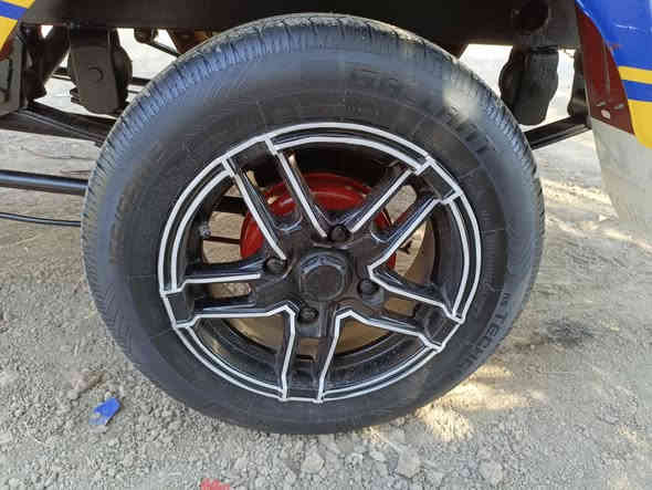 سلام عليكم ورحمه الله وبركاته ستوته للبيع موديل 16محرك 22مكفوله كفاله عامه مابيهه اي  كهربائيات كلهه شغاله تخم تاير ويل كب ستوته مال جناي مامتعوبه مكان الحله شوملي سعر 1350وبيهه مجال للشراي ‏‪***********‬‏
