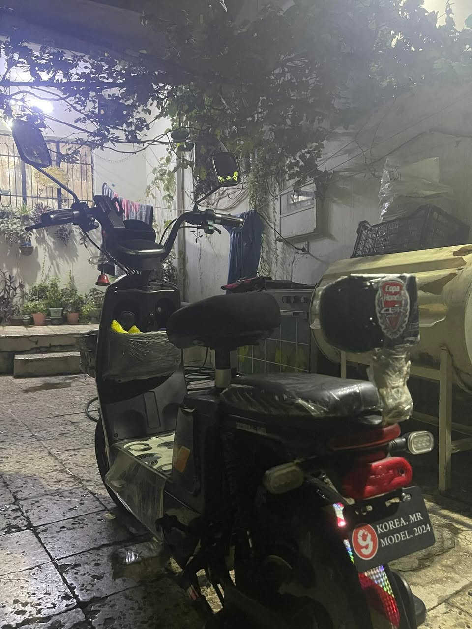 سلام عليكم مأطور شحن للبيع حجم 14 فول 5 بطاريات دبل شاشه ايباد نشرات Lede لايت أشاير كلو شغال شرط ماطور حيل نضيف قاعده موبايل + شاحنه وبي رجوع بك R تشغيل بصمه + كارت + سويج السعر ((300)) وبي مجال للطيبين للاستفسار *********** بي وتساب أو خاص
