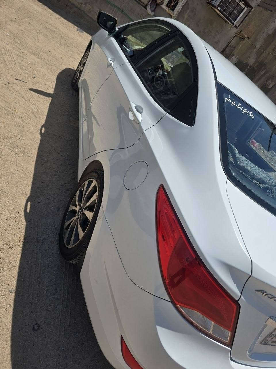 السلام عليكم سياره اكسنت 2016 مكفوله من صبغ والضربه والتبديل عده بارد بالجاملغ الايسر شبر بس وبالدايه الوره بارد صبعين محرك 1600  كامل مواصفات اربع دسك خمسه ويل كروم فتحه تحكم ستيرن اشاير بالمري سنويه 2027 سياره باسمي رقم السياره بصره تحويل ثاني يوم السعر 107  العنوان البصره ابو الخصيب  الاستفسار اتصل *********** الزبير, البصرة
