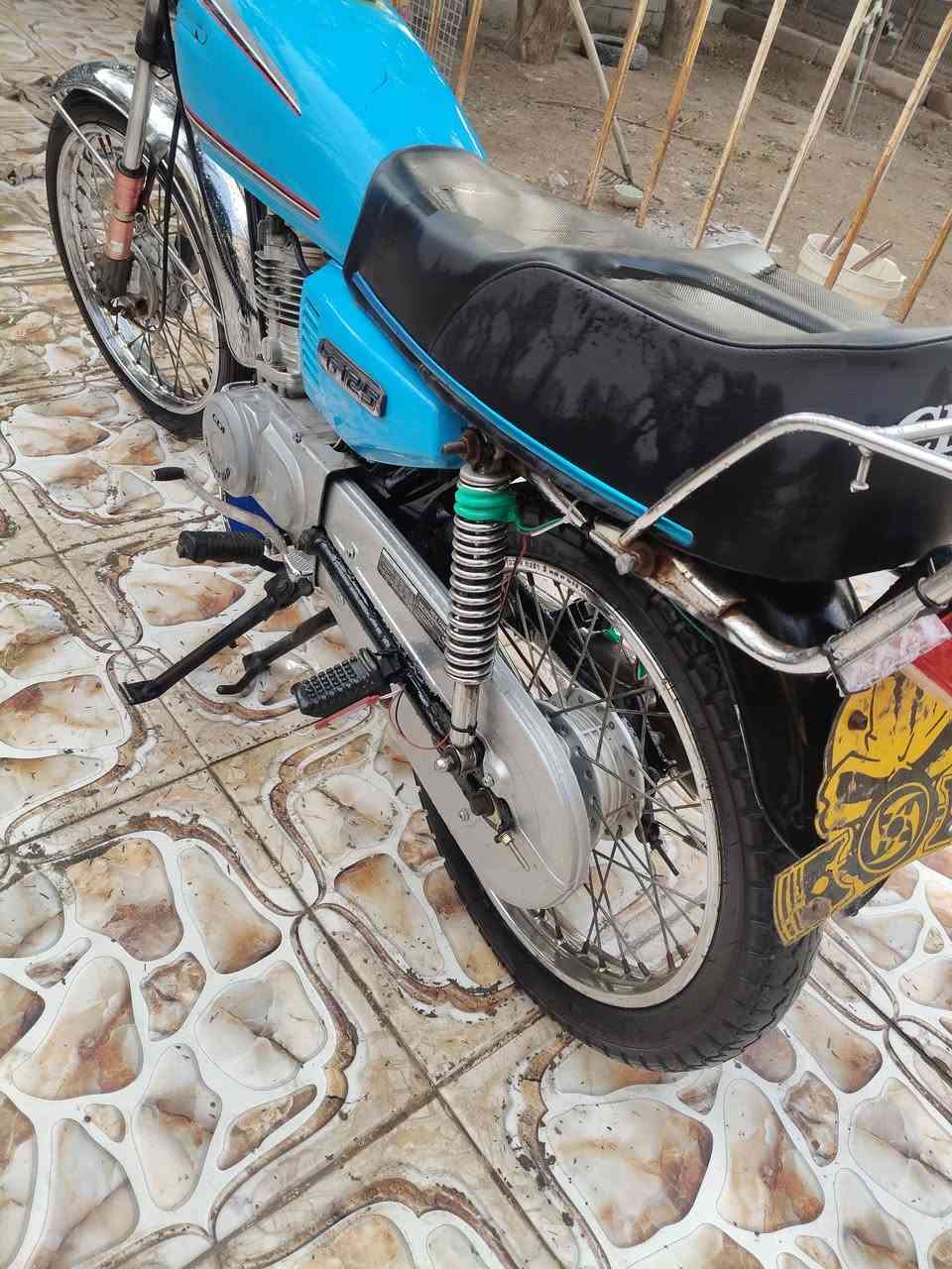 سلام عليكم  شباب دراجه رابيدو اوراق هاي ما عرف ستنساخ لو اصلي ما عرف دراجه حلوه ورزنه دراجه كامله بس عينه ماكو كلوب شغال بك لايت شغال اشاير يعني دراجه بل ليل منوره دراجه، سعر 575 وبيه مجال الطيبين    مكاني بصره المدينه ناحيت الهوير دراجه حلوه  رقمي *********** دراجه تخبل مو شراي لا يراسل فدوه ولا يكسر بسعره.
