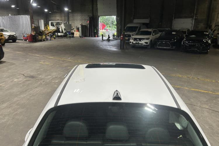 سلام عليكم ورحمة الانترا واحد على واحد فول مواصفات سياره خير من الله باقي التفاصيل يم صاحب الرقم وبالعافيه على الي يشوف خيرها.  واني مكلف بالنشر ***********
