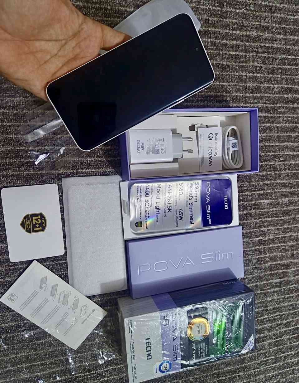 السلام عليكم
تكنو بوفا سلم 5G ( النحيف)
لون ابيض
ذاكرة 256
عشوائية 16
نظافة 100% جديد فقط معرب
ملحقات كاملة ( باكيت + كيبل+ شاحن 45 واط+ لاسق + الكفر )
السعر 280 
 شراي خاص 
أو واتساب ***********
