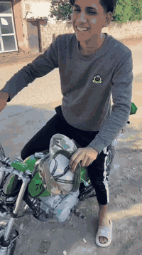 ملاحظه مكينه البيع ليسه دراجه محرك ارشه  يمكن موديل 19  محرك فصله كدامك قيم واخذ محرك مفتوح بس والفات مابدل فصل شكد ماتضرب بيه فصله اضرب كدامك مكاني حله رانجيه رق م ***********
